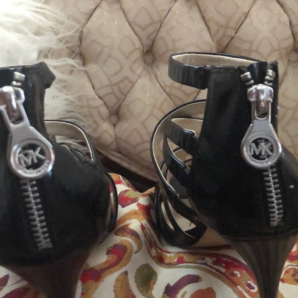 Ladies Sandals - Picture 3 of 4